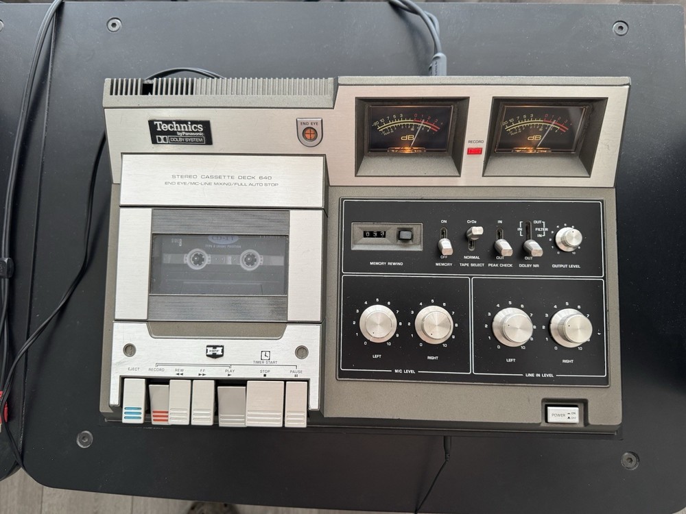 Technics RS-640US.