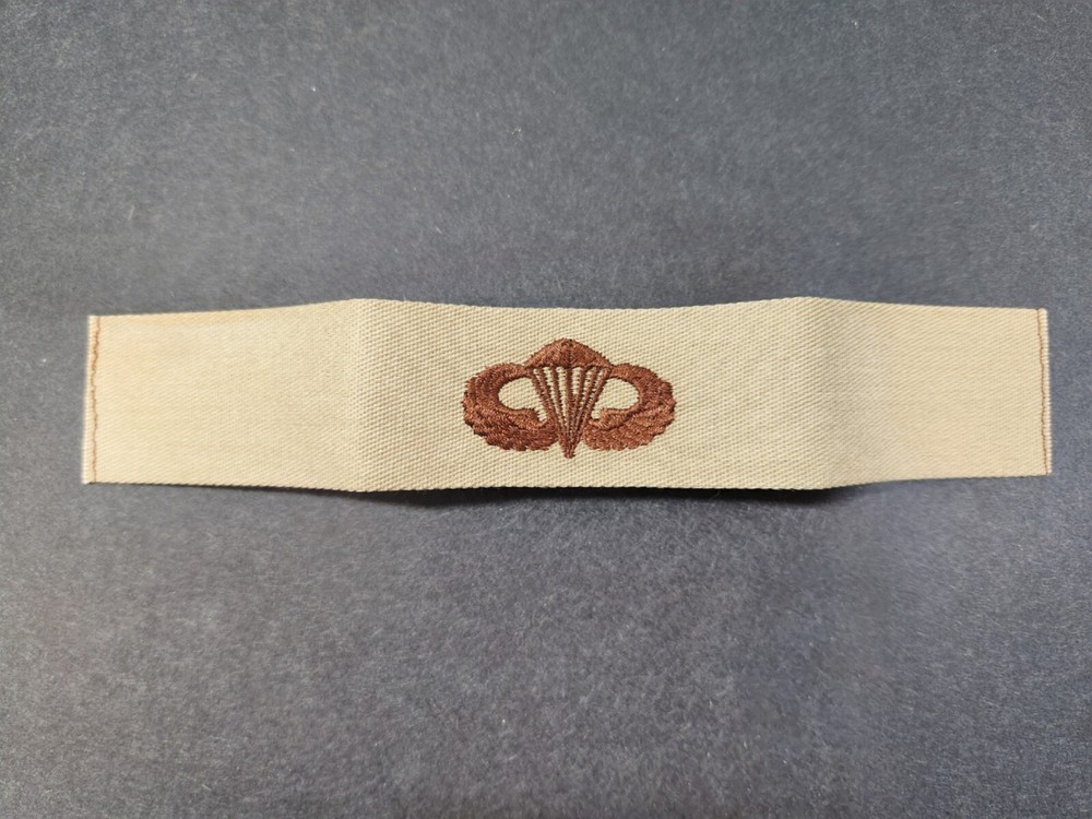 US Navy Embroidered Badge Parachutist Basic Desert Tan Patch