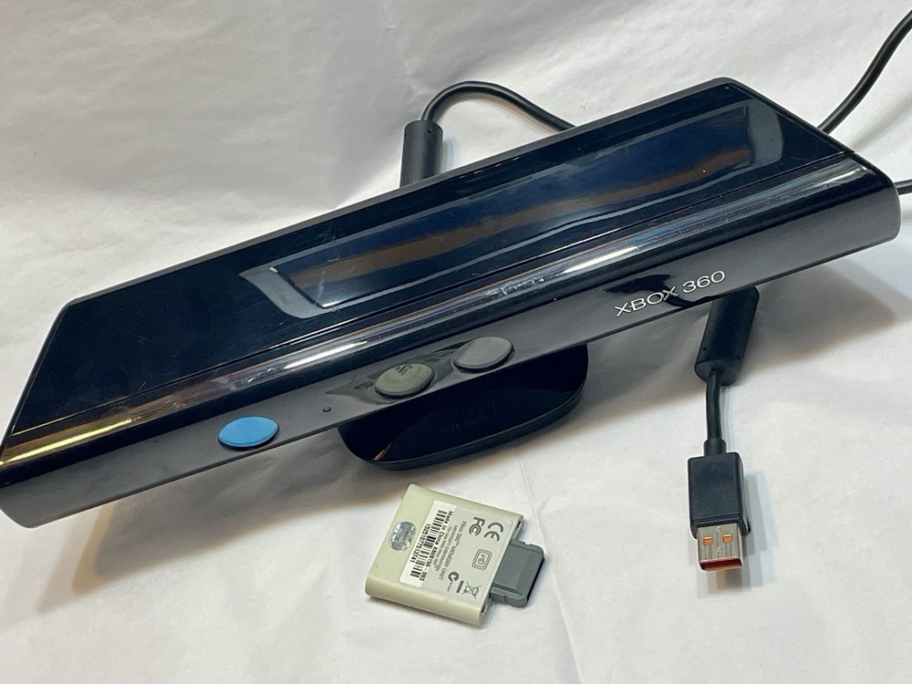Microsoft Xbox 360 Kinect Motion Sensor 1414 + Memory Unit