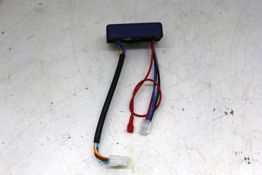 #589842 Lewmar Legacy Converter Molex