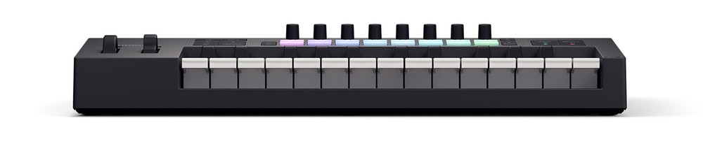Novation LAUNCHKEY 25 MK4 25-Key USB MIDI Ableton Keyboard Controller+Microphone