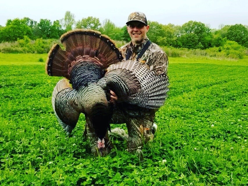 Annual Clover Food Plot Seed Mix Fast growth Big tonnage - Spring/Fall 1/2 Acre