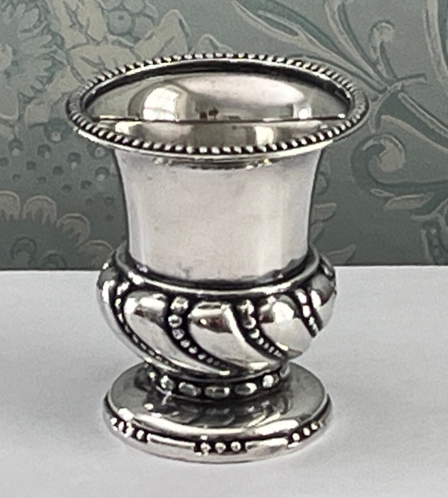 Vintage Ronson (?) Weighted Silverplate Cigarette Toothpick Holder Crown Pattern