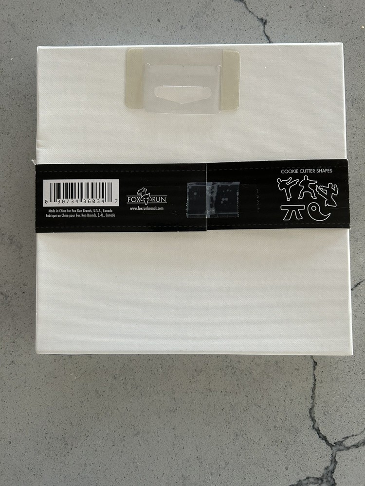 NEW Karate Cookie Cutter