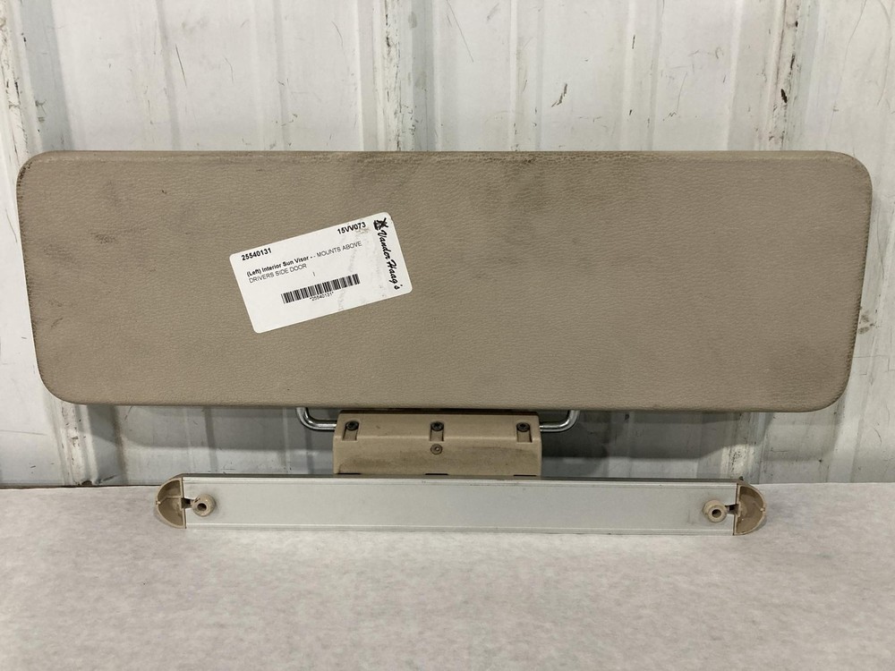 Volvo VNL Left/Driver Interior Sun Visor - Used