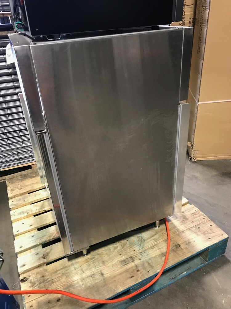 Randell Counter Top Display Refrigerator/Cooler Restaurant.
