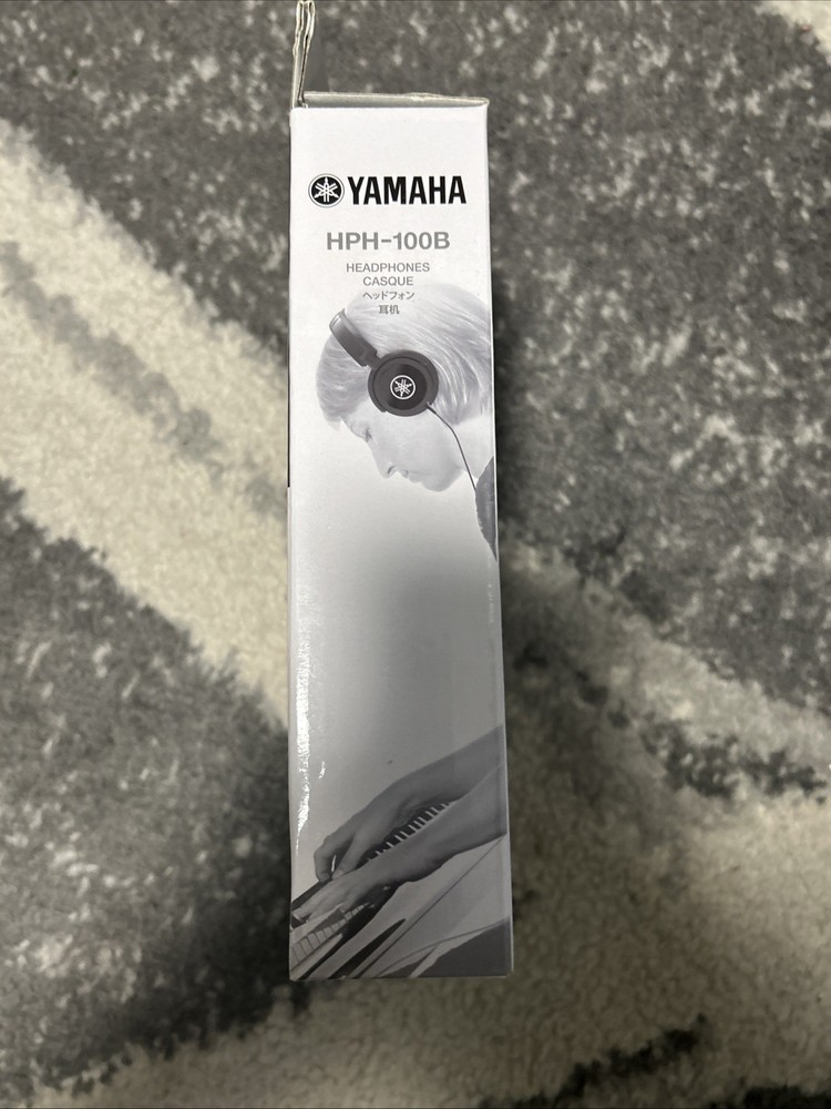 Yamaha HPH-100B Dynamic Closed-Back Headphones Black