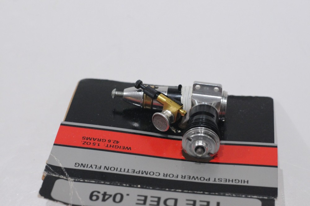 COX TEE DEE 0.49 R/C PLANE ENGINE NEW
