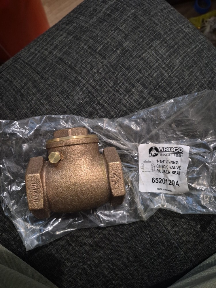 Check Valve 1-1/4" Rubber Seat Brass