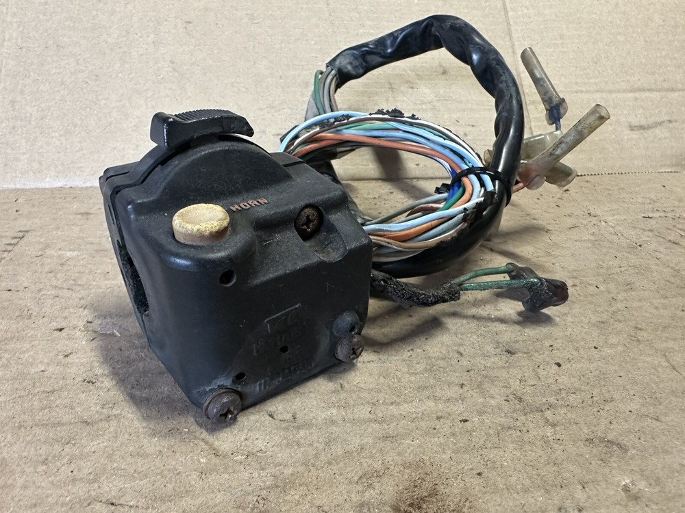 81 Honda GL1100 Goldwing Left Side Handlebar Bar Control Switch OEM -96