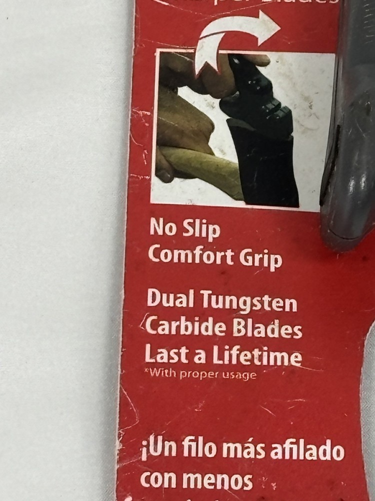 True Temper Axe Sharpener. (bin #17)