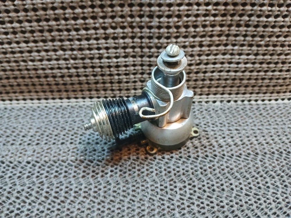 COX*MODEL AIRPLANE ENGINE*.049*SP*NT*SAI
