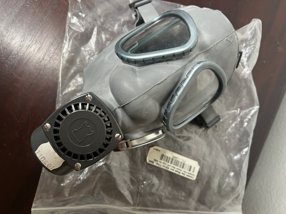 Finnish Gas Mask and 60mm Threaded Filter