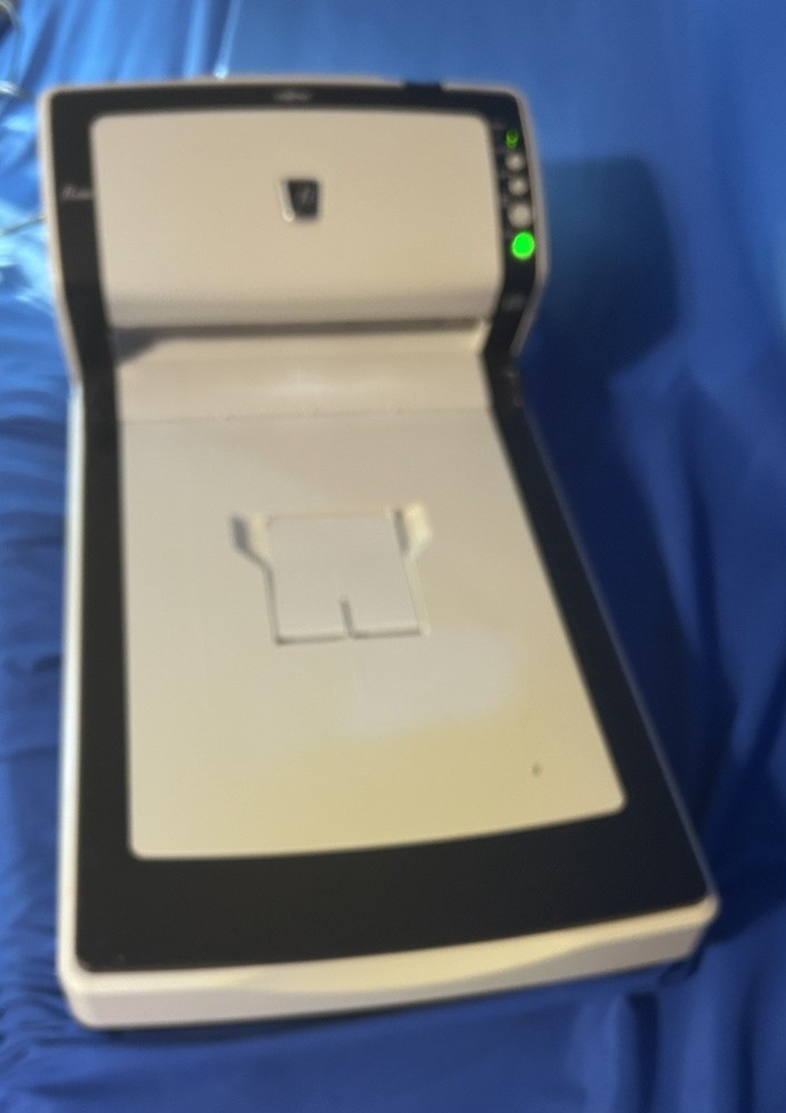Fujitsu fi-6240Z Flatbed High Speed 600 DPI Document Scanner USB
