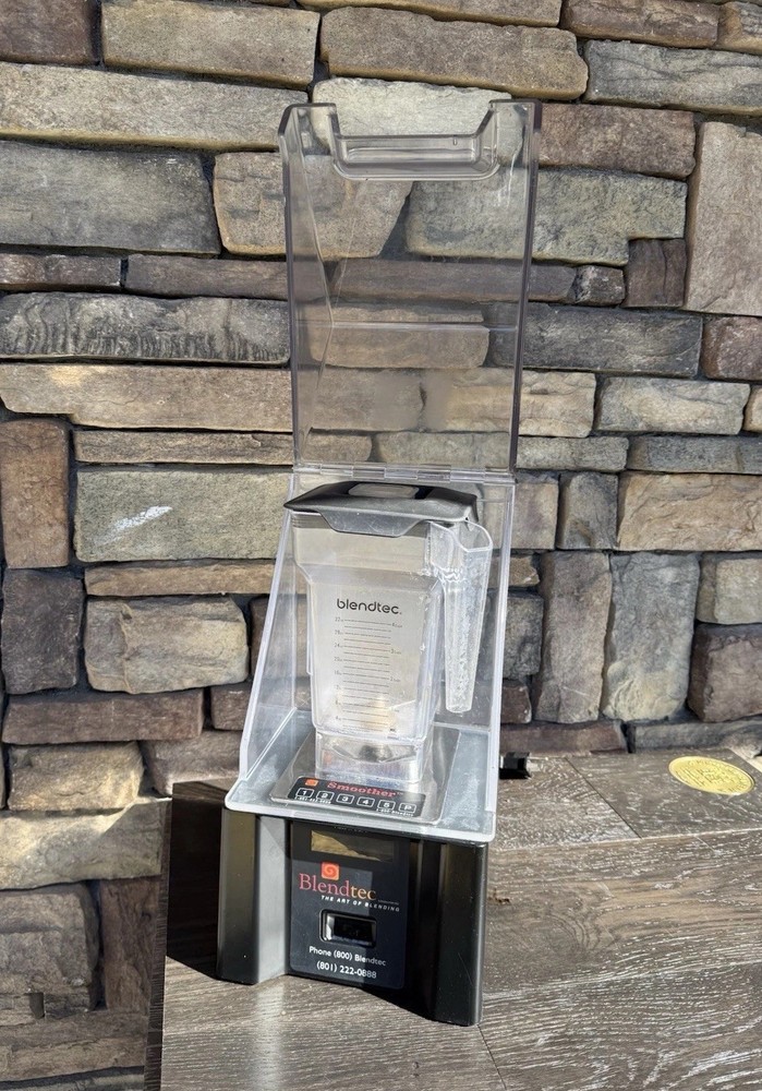 Blendtec Q Smoothie Smoother 15 Commercial Blender with Pitcher ICB4