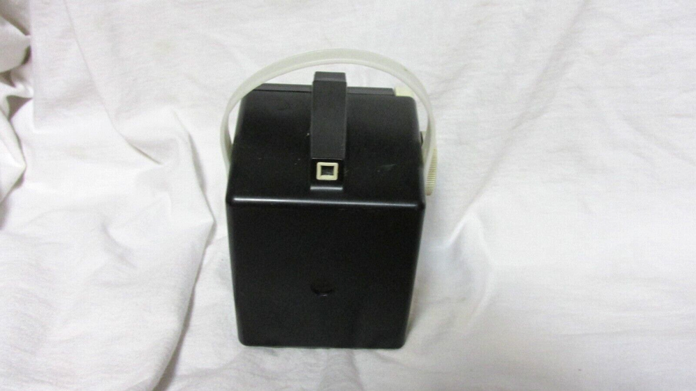 VINTAGE 1950s SABRE 620 CAMERA