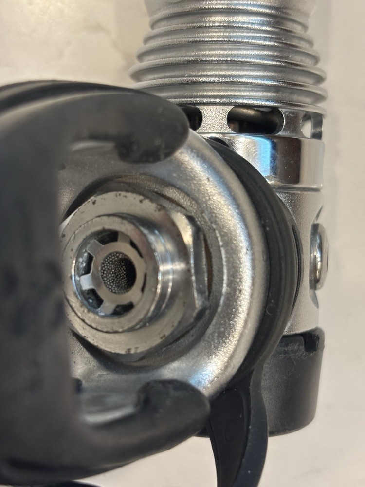 Scubapro MK25 First Stage - Yoke