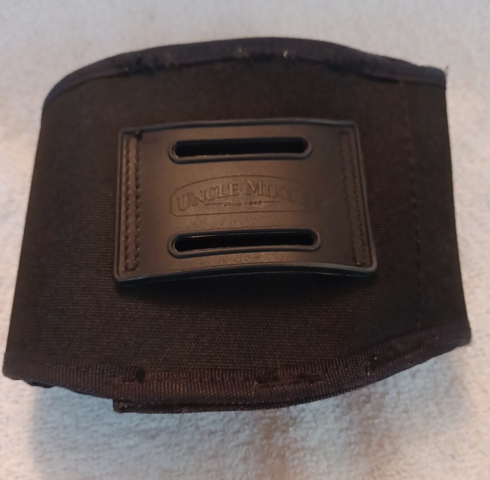 Uncle Mike's Latex Glove Case (A2)