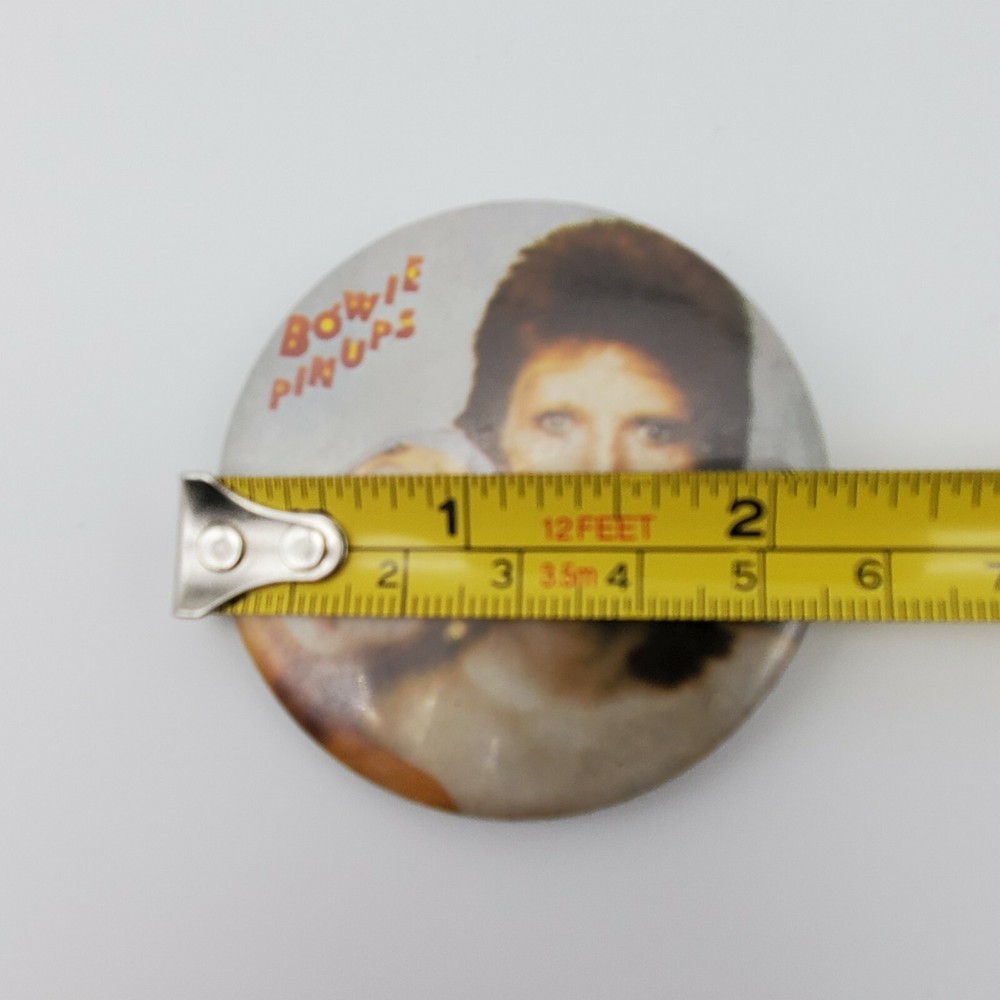 Vintage David Bowie Pin Ups Pinback button