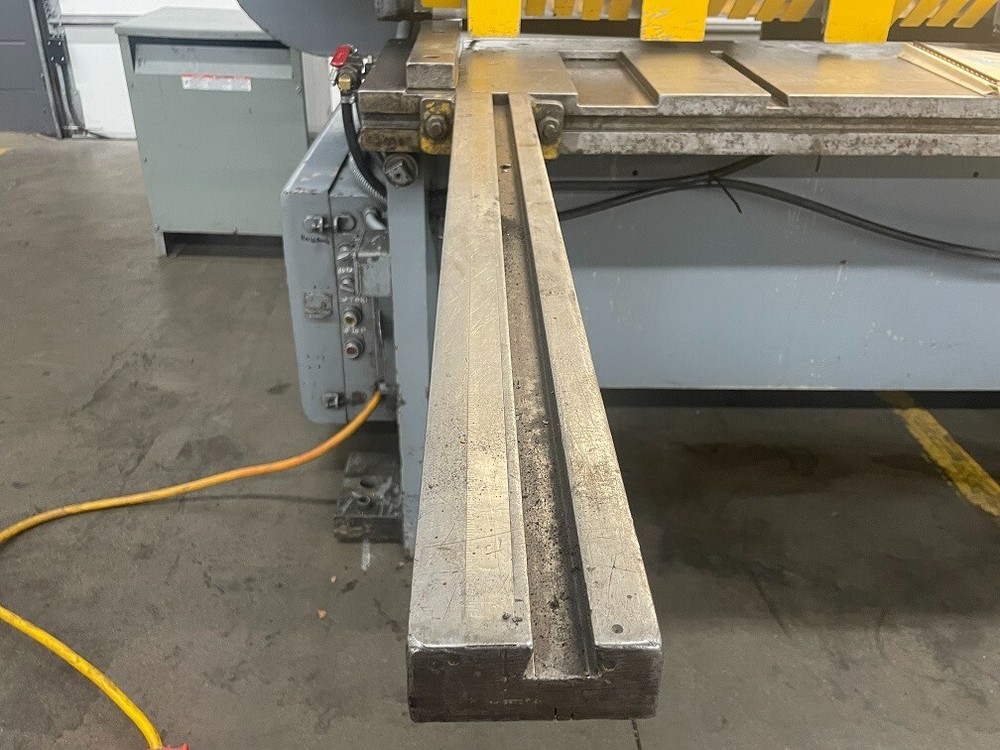 Lodge & Shipley 6’x 1/4″ Power Squaring Shear