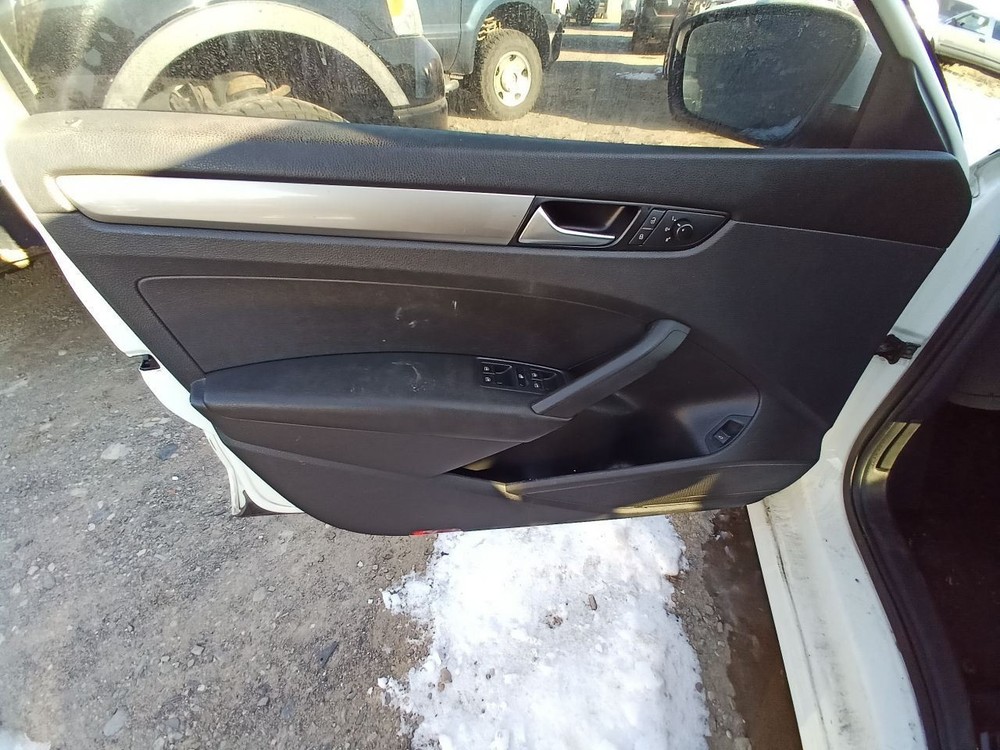 2015 PASSAT Spare Tire Jack With Tools (12582938