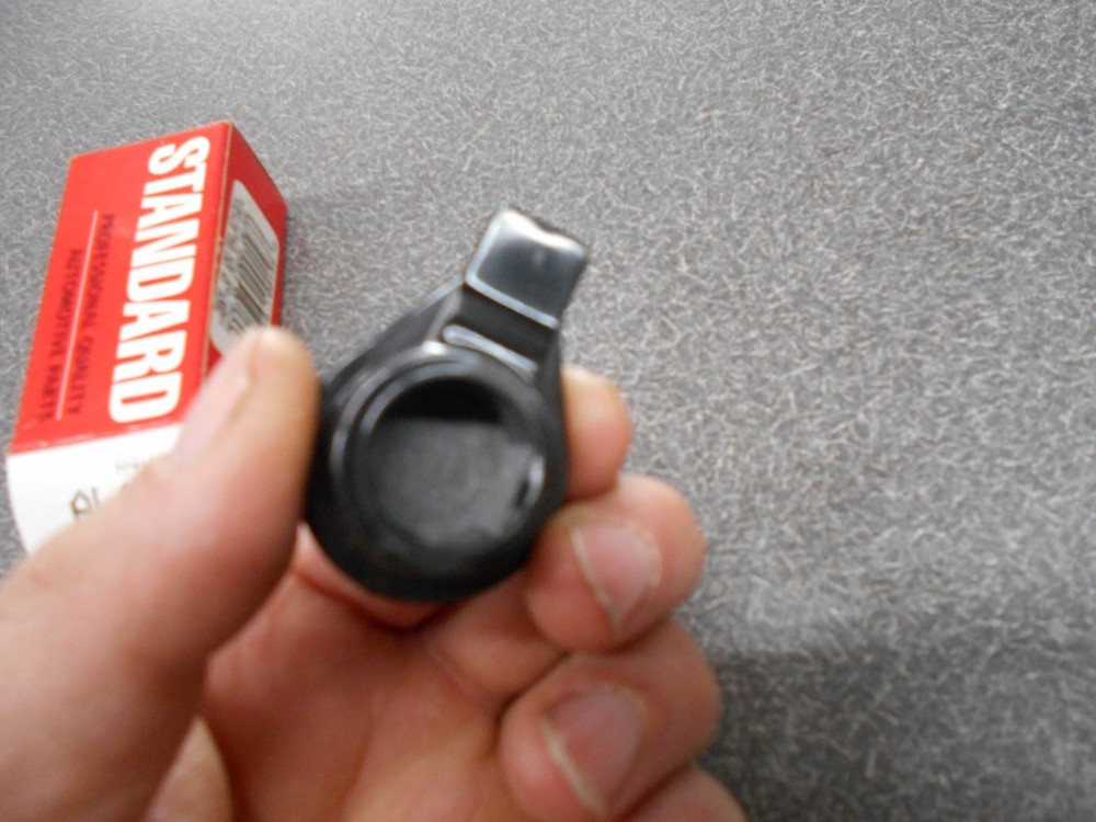 Standard AL167 Distributor Rotor with Brass terminal, NOS!