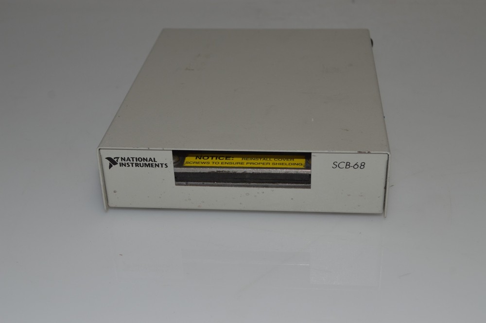 ^^ NATIONAL INSTRUMENTS SCB-68 I/O CONNECTOR BOX (LBN4)