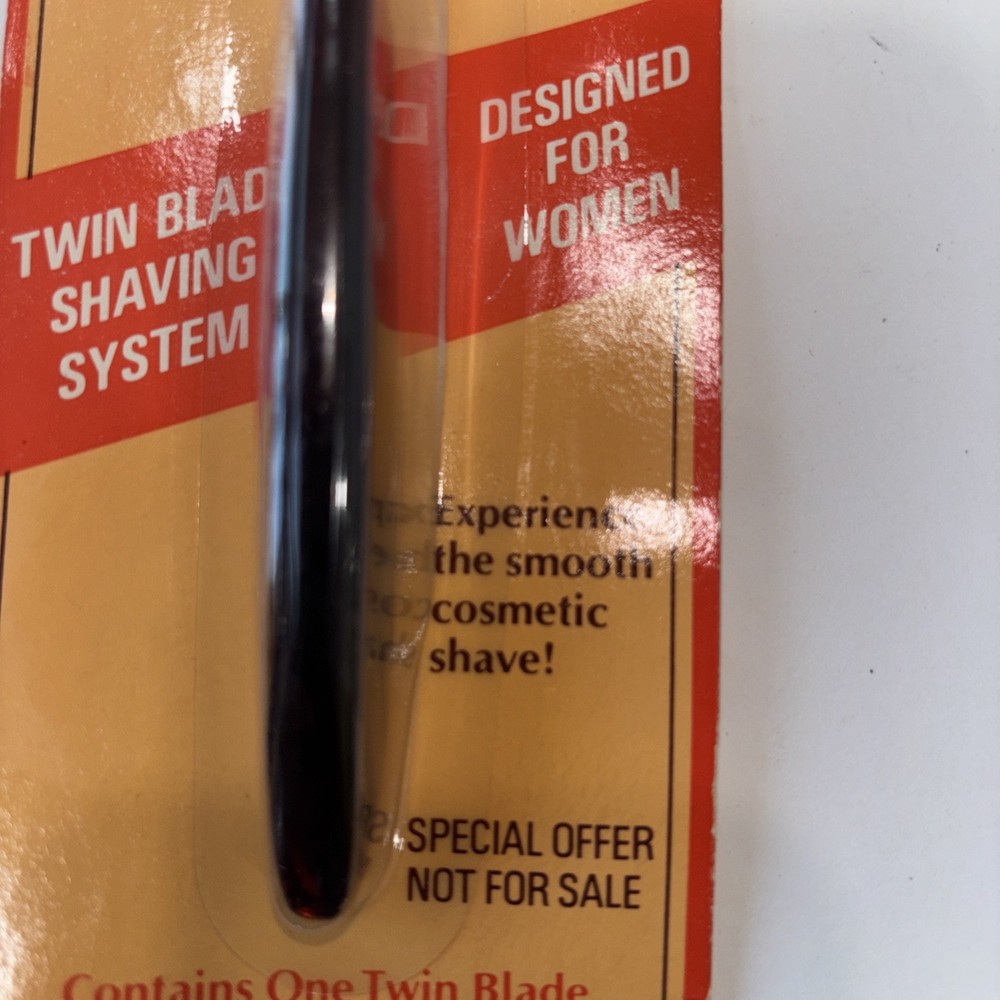 Vintage Schick Personal Touch Razor Twin Blade