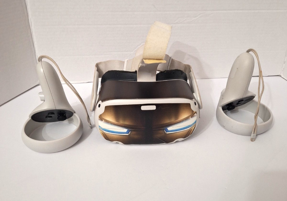 Oculus Meta Quest 2 Virtual Reality Headset Both Controllers, USED, WORKS! READ