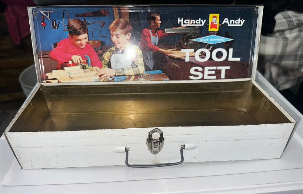 VINTAGE Handy Andy Blue Diamond Tool Kit  Box Case only.  No. 630
