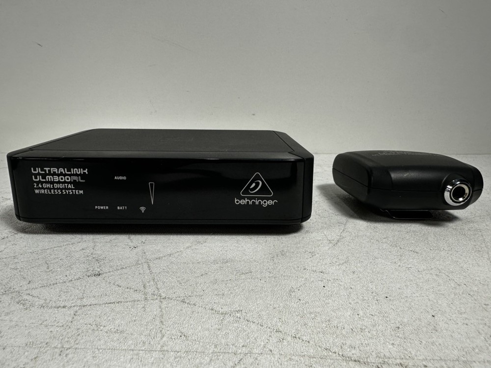 BEHRINGER ULM300LAV WIRELESS LAVALIER MICROPHONE SYSTEM (P03056324)