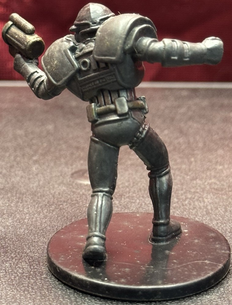 Star Wars Miniatures WOTC - Dark Trooper Phase 3 - 36/60 2005 EM16.8