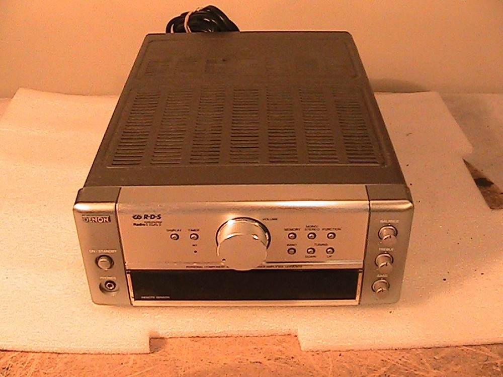 Denon UDRA-M10 bookshelf stereo