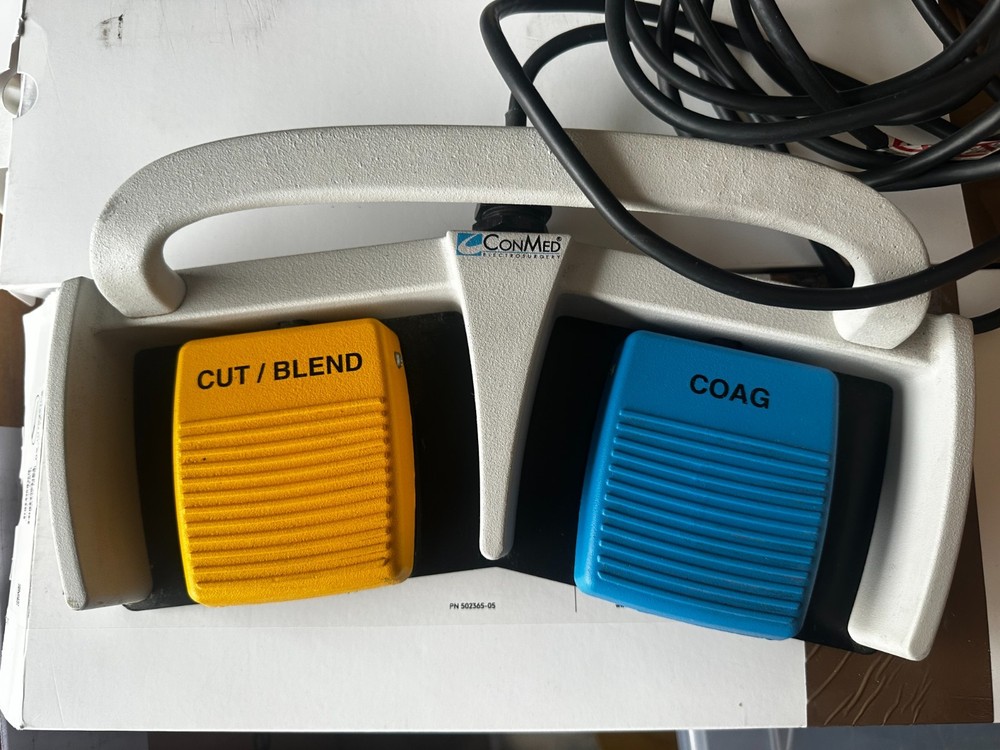 Conmed Fullsize Monopolar Dual Pedal Footswitch with 15ft Cable