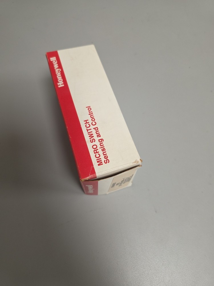 Honeywell 910AEA031 Micro Switch Rotary Switch Operator 1 Watt Max 