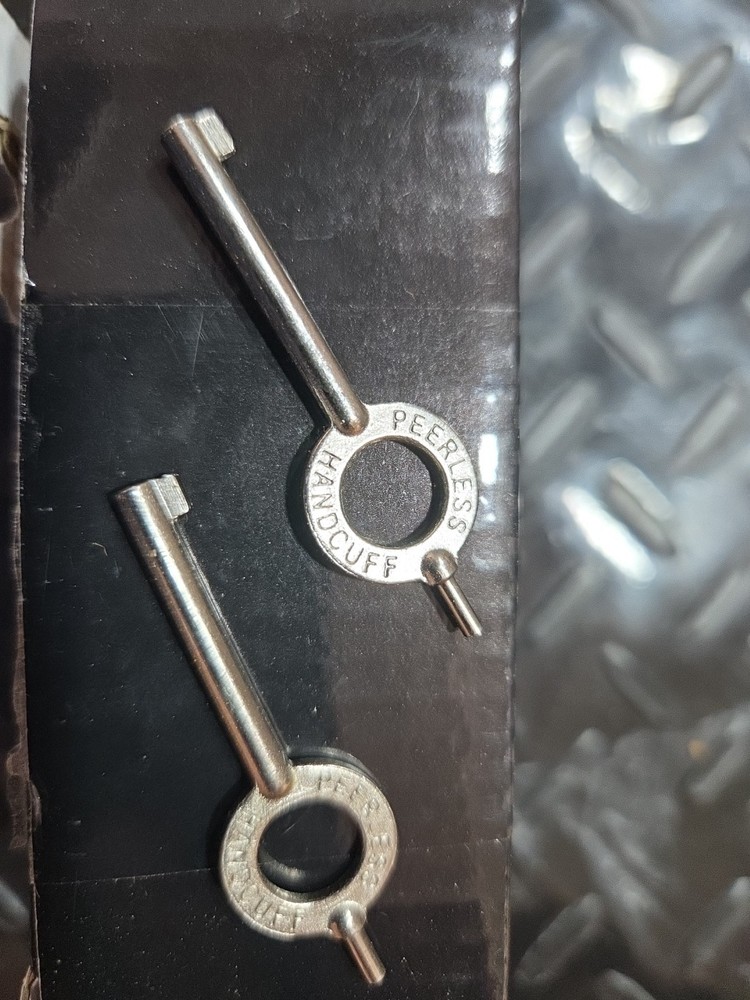 Peerless  Standard Handcuff Key, Nickel (PAIR)