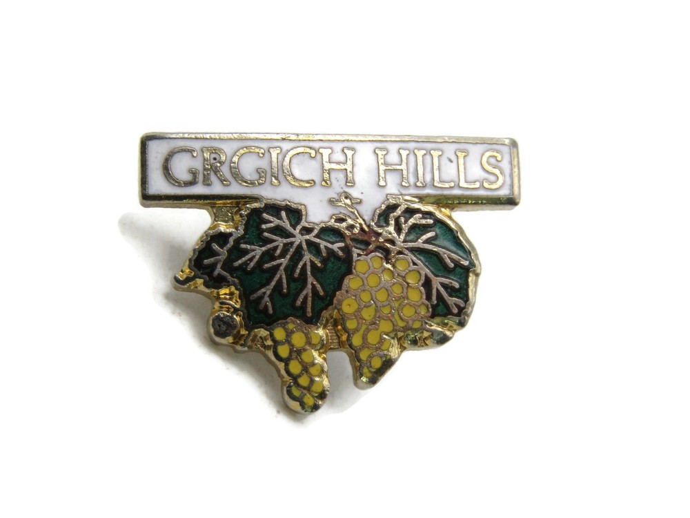 Grinch Hills Pin Grapes Leaves & Gold Tone