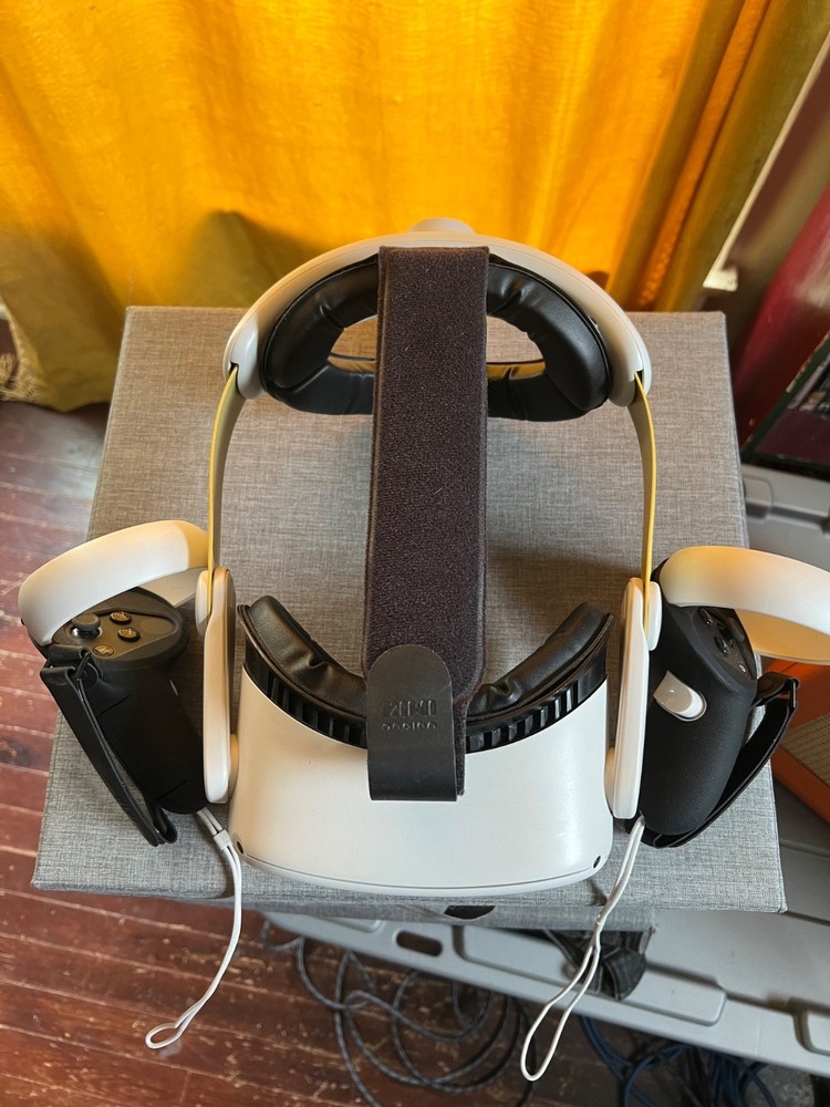 Meta Oculus Quest 2 128GB Virtual Reality Headset W/ Controllers - Elite Strap