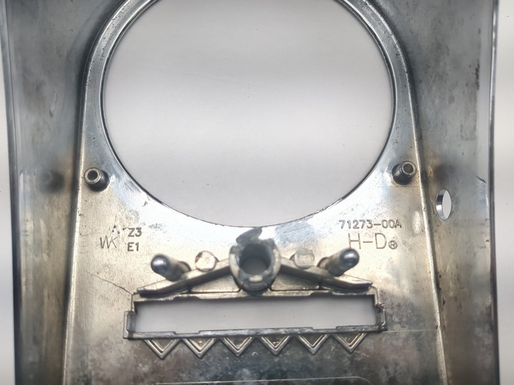 07-17 Harley Davidson Softail Deluxe FLSTN Front Dash Console 71273-00A