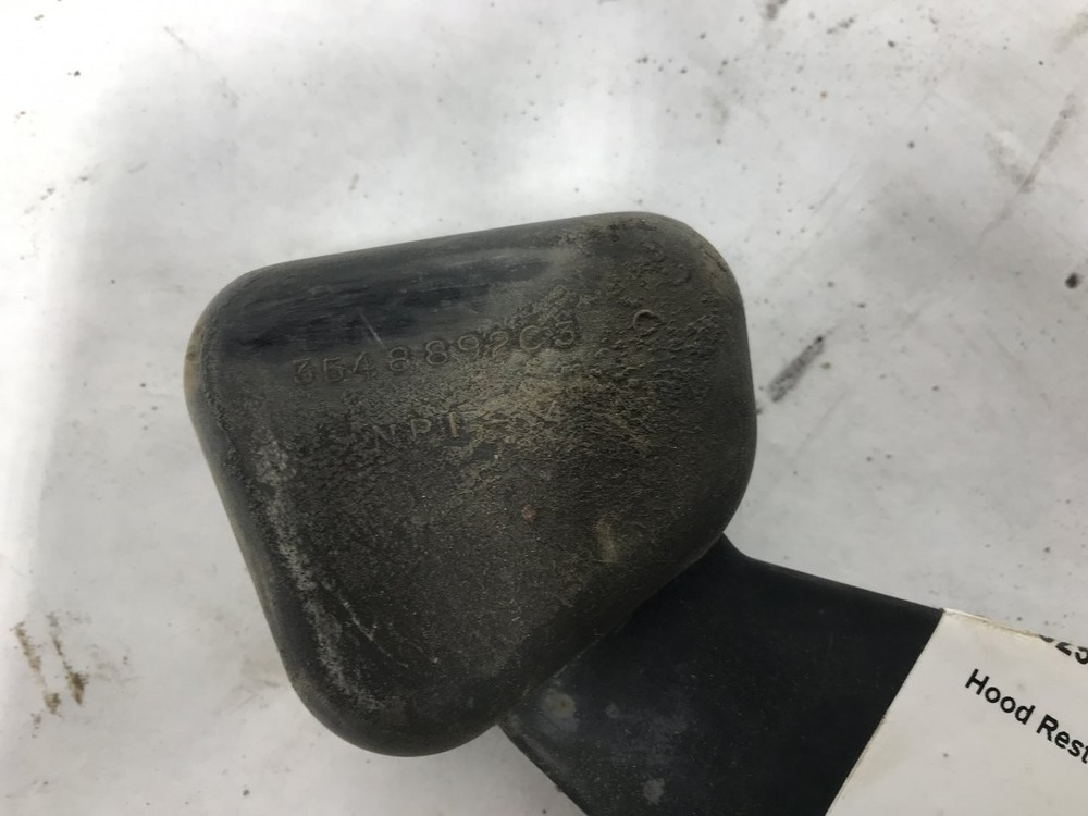 2003 International 4400 Left Hood Rest
