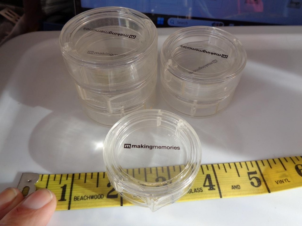 Making Memories Plastic Storage Containers Eyelets Brads Crafts - M