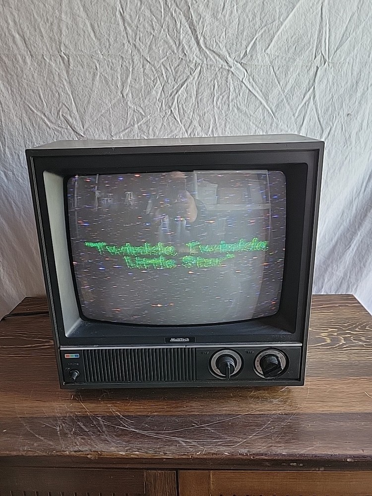 Vintage Multitech MC-1305 13” Color T.V.