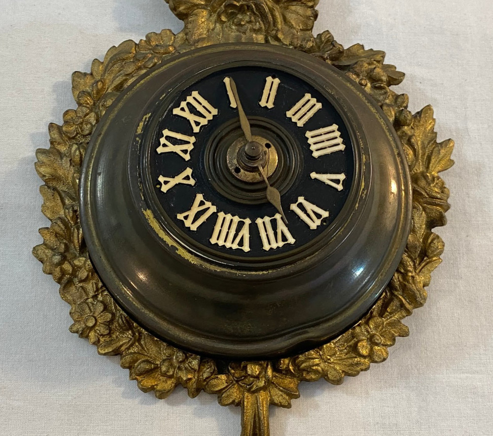 Cartel Wall Hanging Clock RUNS (SEE DESCRIPTION)