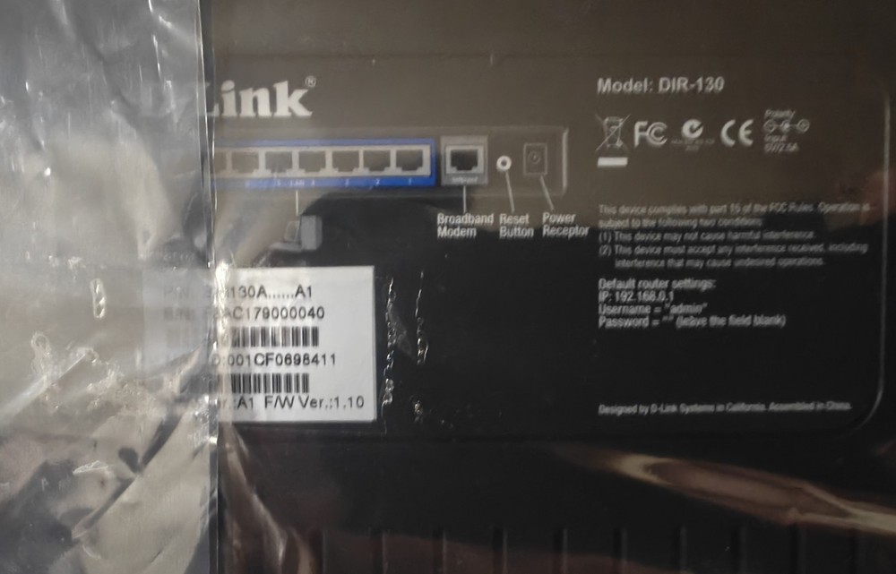 D-Link DIR-130 NetDefend VPN Firewall 8 10/100Mbps w/ 8-Port Switch