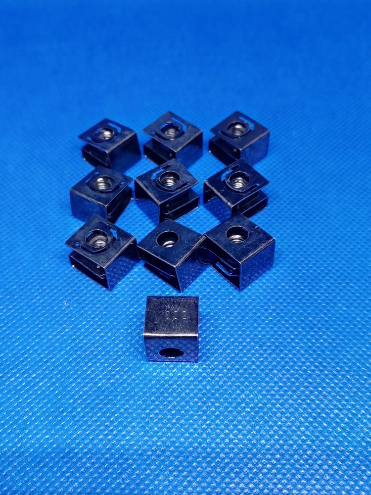 Black 10-32  Audio Rack & Server Cabinet Slide On Clip Nut -  x 10 PC