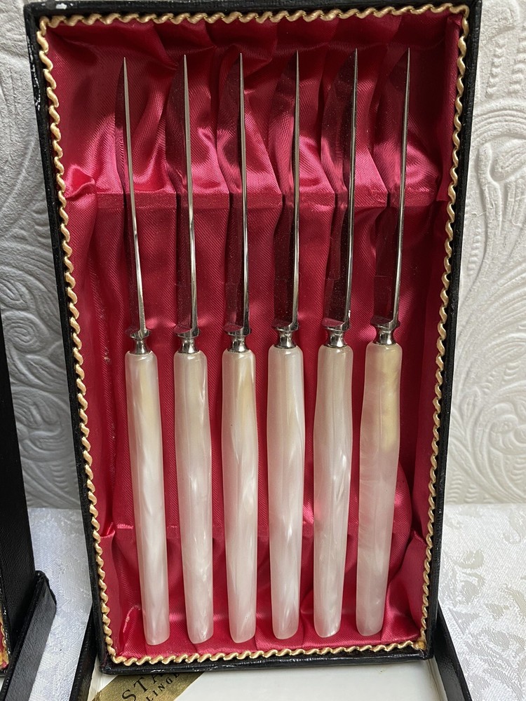 Two Sets Solingen Vintage Pearl Handle Knives In Boxes