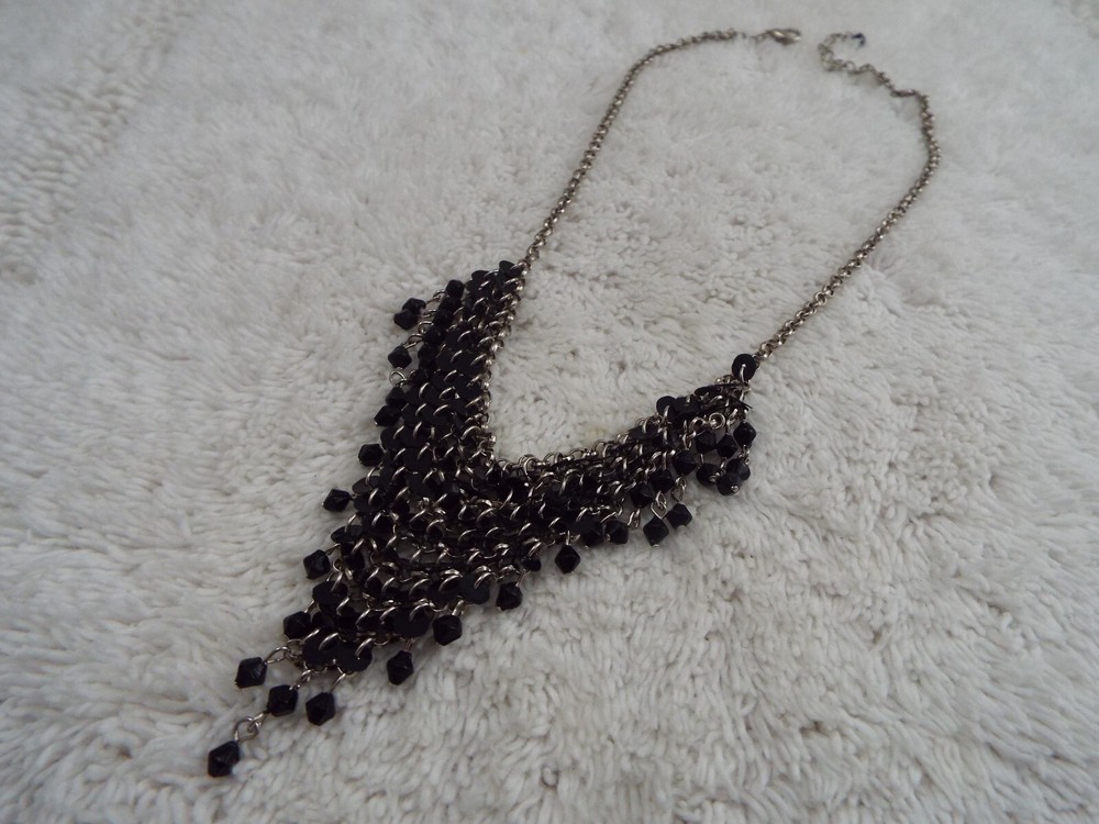 Silvertone Black Sequin Bead Bib Necklace (K9)