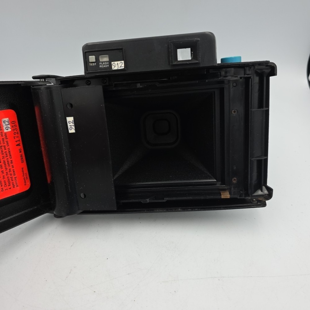 VINTAGE KEYSTONE 60 SECOND EVERFLASH CAMERA Model 800 UNTESTED Black & White