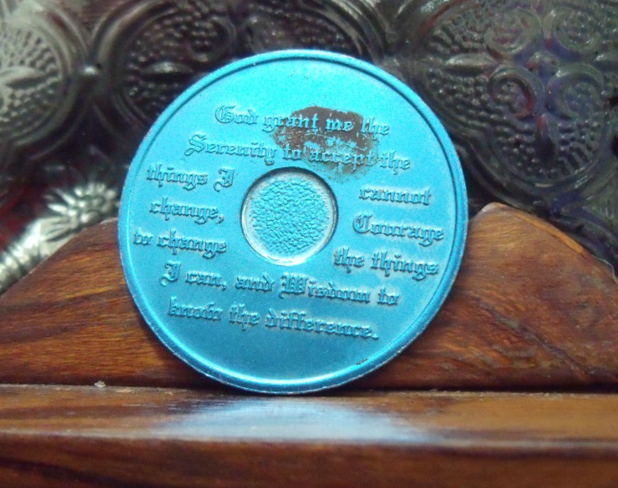 SIX MONTHS RECOVERY SERINITY PRAYER TOKEN BLUE