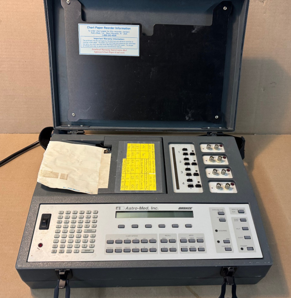 Astro-Med Dash IV Portable Data Recorder / Chart Recorder